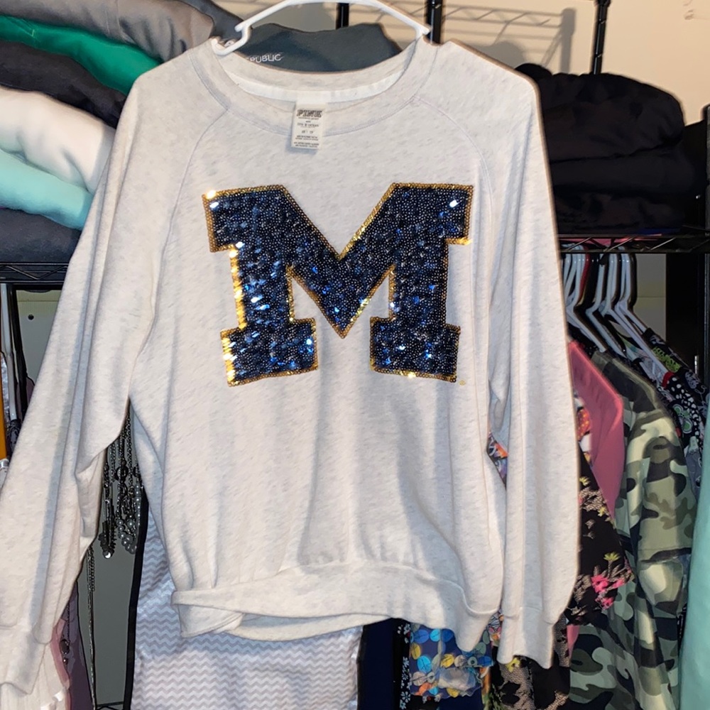VS PINK Michigan sweatshirt